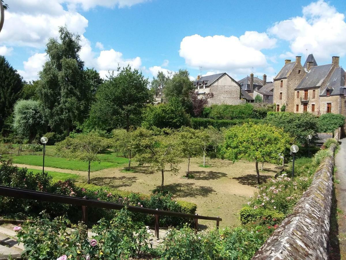 L'Orchidee Villa Lassay-les-Chateaux Luaran gambar
